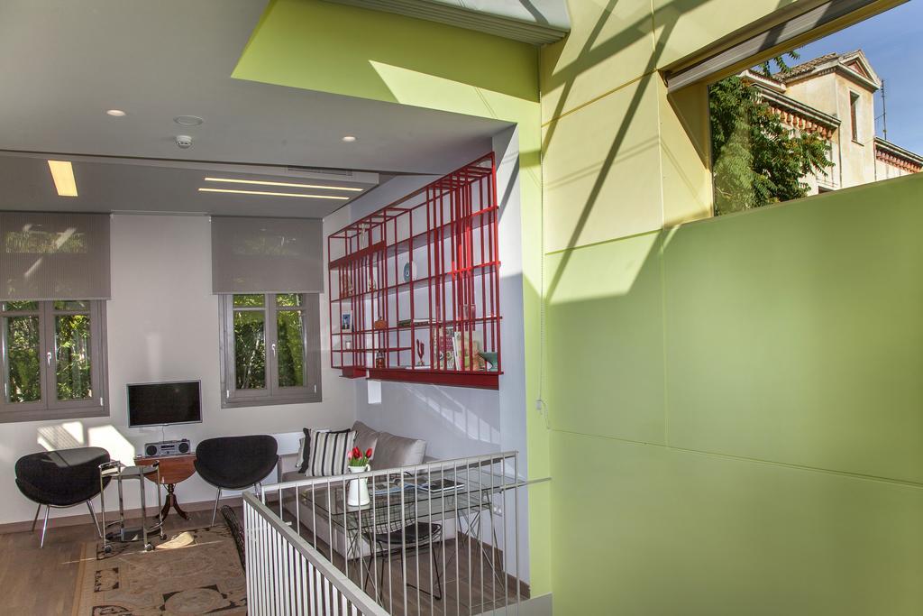 Tripodon Plaka In The Shade Of Acropolis By Ghh Villa Athens Exterior photo