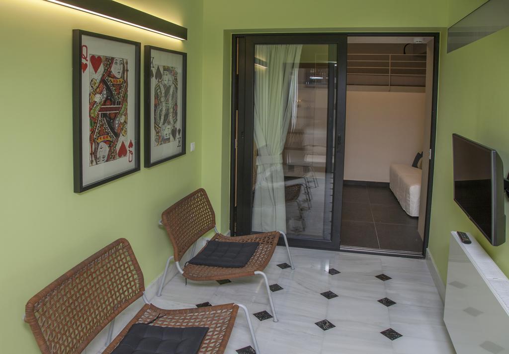 Tripodon Plaka In The Shade Of Acropolis By Ghh Villa Athens Exterior photo